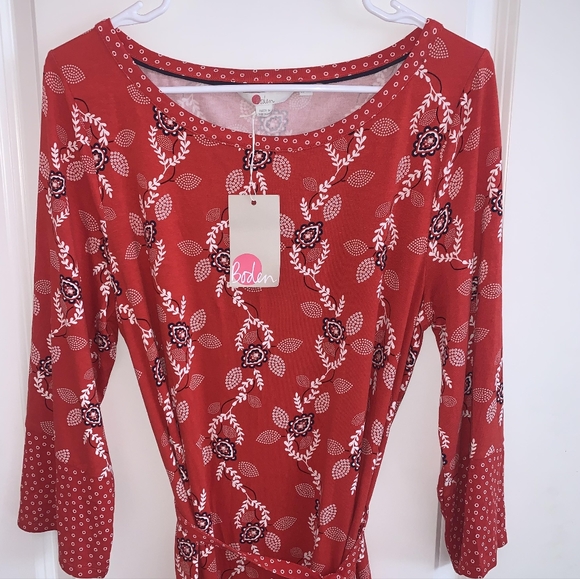NWT Boden Amy Jersey Floral Shift Dress Red, Black & White - Picture 3 of 5
